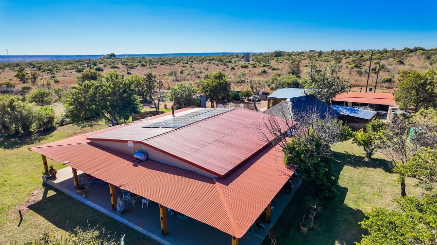 6 Bedroom Property for Sale in Dinokeng Game Reserve Gauteng