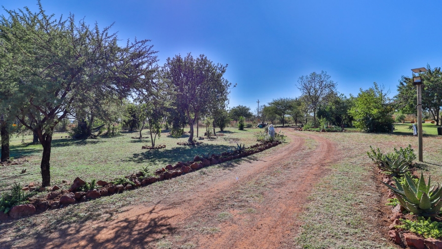 6 Bedroom Property for Sale in Dinokeng Game Reserve Gauteng