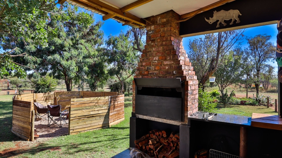 6 Bedroom Property for Sale in Dinokeng Game Reserve Gauteng