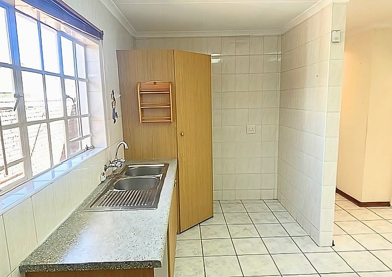 3 Bedroom Property for Sale in Wilro Park Gauteng