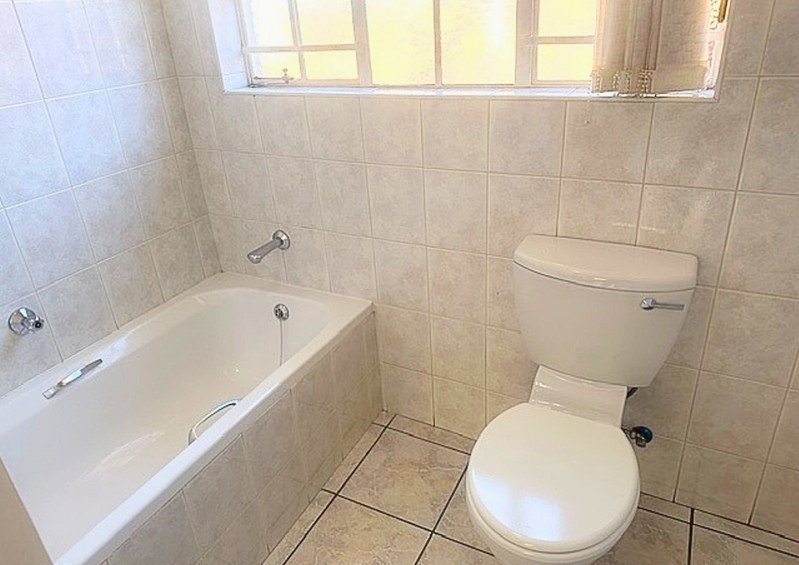 3 Bedroom Property for Sale in Wilro Park Gauteng