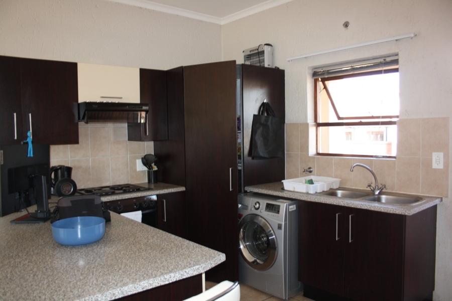 To Let 1 Bedroom Property for Rent in Paulshof Gauteng