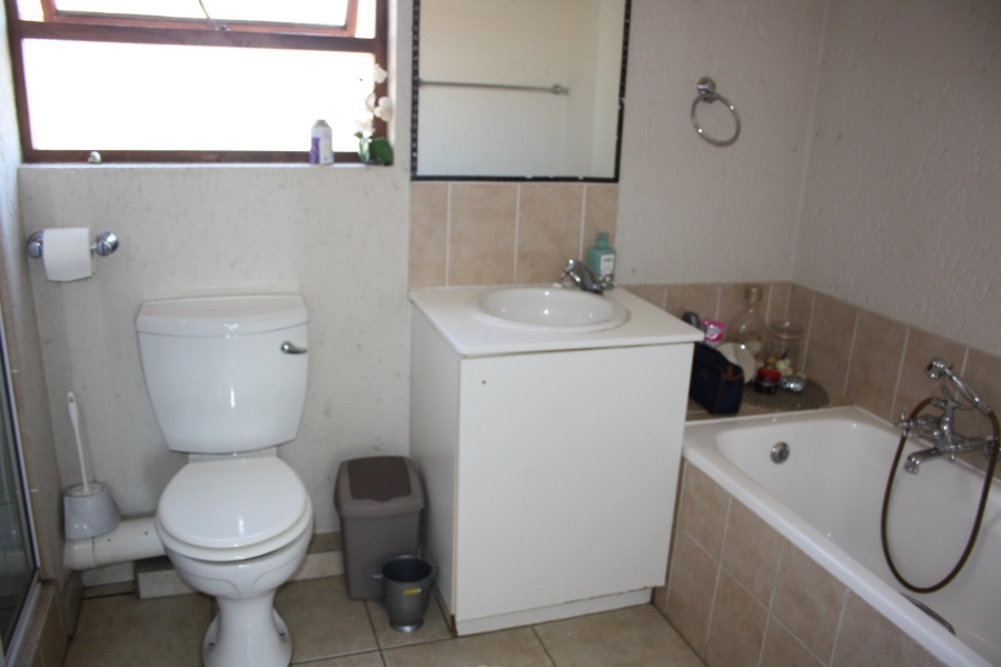To Let 1 Bedroom Property for Rent in Paulshof Gauteng