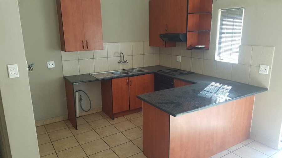 To Let 2 Bedroom Property for Rent in Claremont Gauteng
