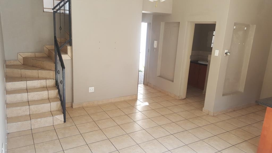 To Let 2 Bedroom Property for Rent in Claremont Gauteng