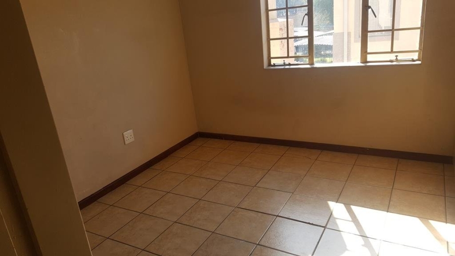 To Let 2 Bedroom Property for Rent in Claremont Gauteng