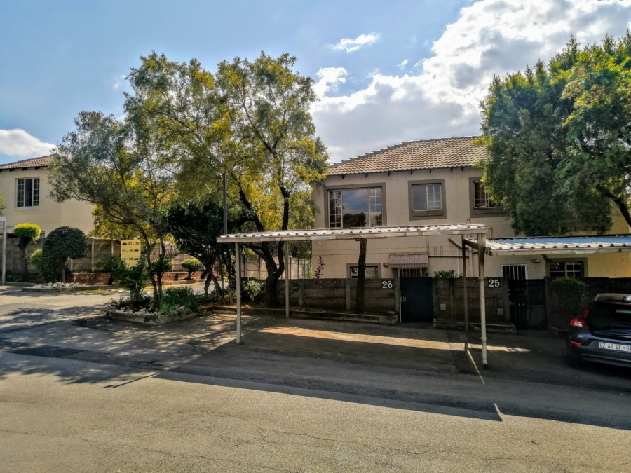 2 Bedroom Property for Sale in Sonneglans Gauteng