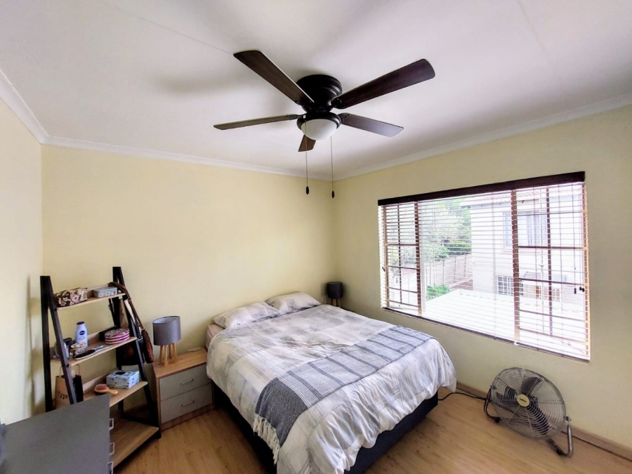 2 Bedroom Property for Sale in Sonneglans Gauteng