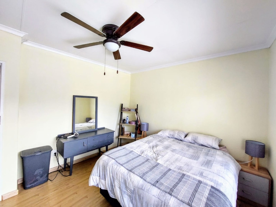 2 Bedroom Property for Sale in Sonneglans Gauteng