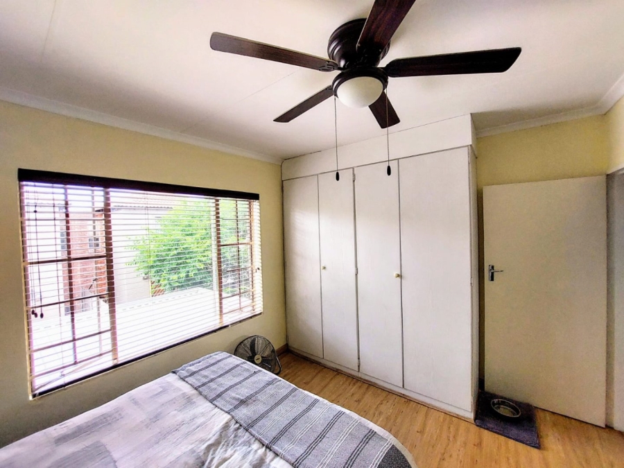 2 Bedroom Property for Sale in Sonneglans Gauteng