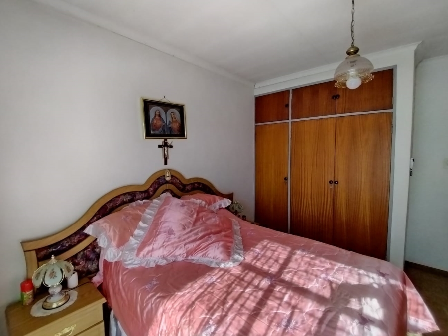 4 Bedroom Property for Sale in Nelsonia Gauteng