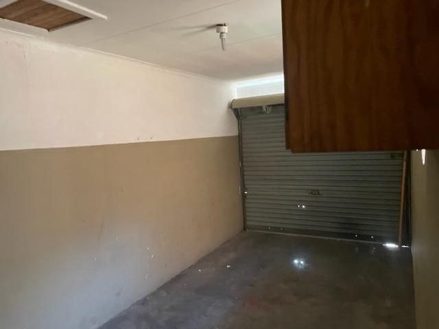 To Let 4 Bedroom Property for Rent in Newclare Gauteng