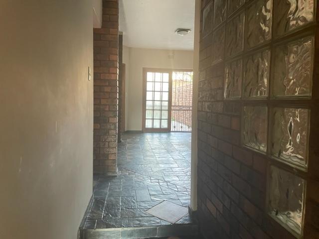 To Let 4 Bedroom Property for Rent in Newclare Gauteng