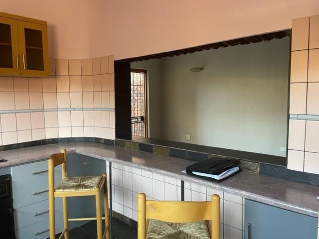 To Let 4 Bedroom Property for Rent in Newclare Gauteng