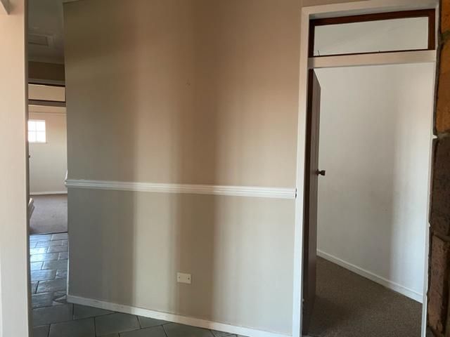 To Let 4 Bedroom Property for Rent in Newclare Gauteng
