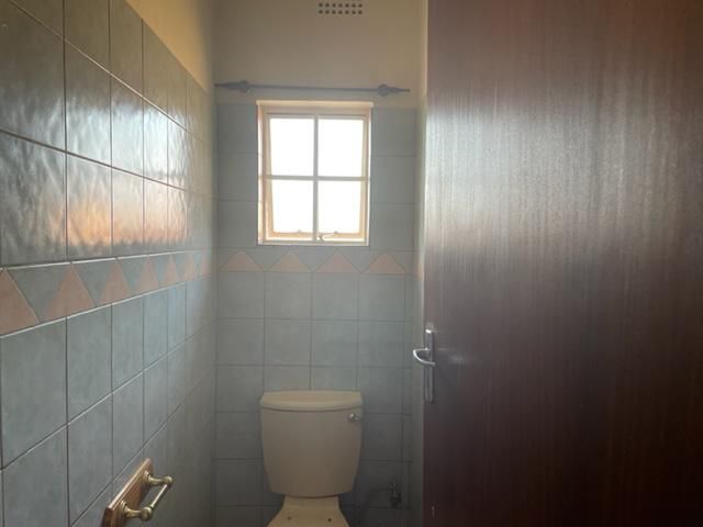 To Let 4 Bedroom Property for Rent in Newclare Gauteng