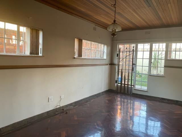 To Let 4 Bedroom Property for Rent in Newclare Gauteng