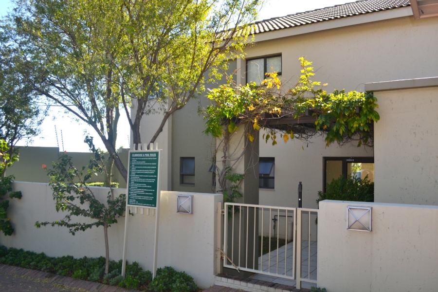 To Let 2 Bedroom Property for Rent in Bryanston Gauteng