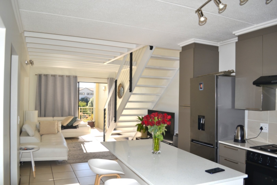 To Let 2 Bedroom Property for Rent in Bryanston Gauteng