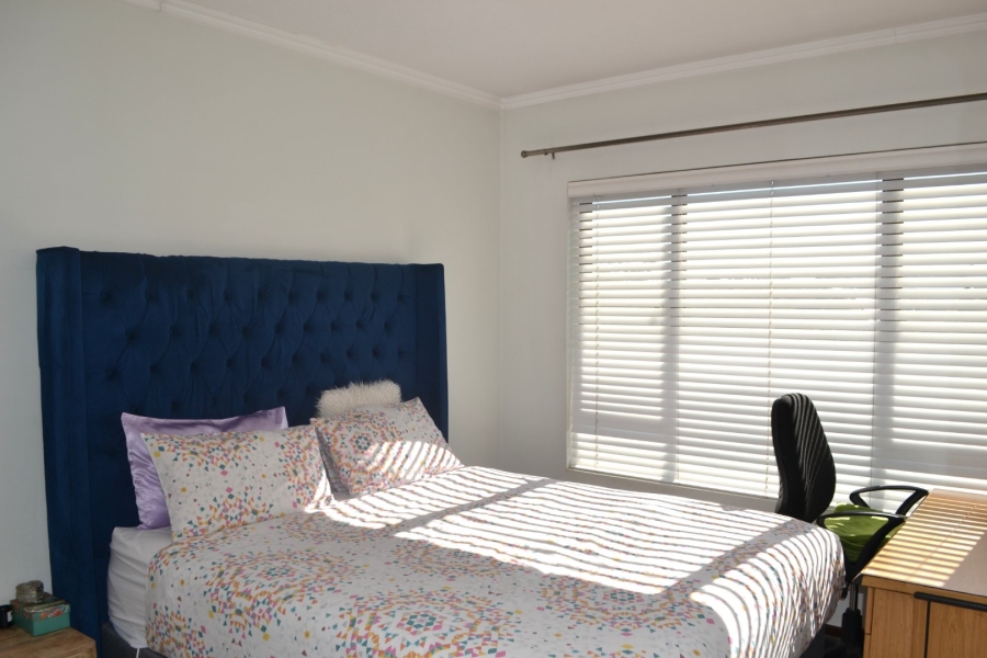 To Let 2 Bedroom Property for Rent in Bryanston Gauteng