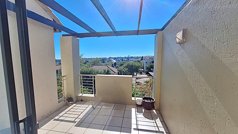 To Let 2 Bedroom Property for Rent in Bryanston Gauteng
