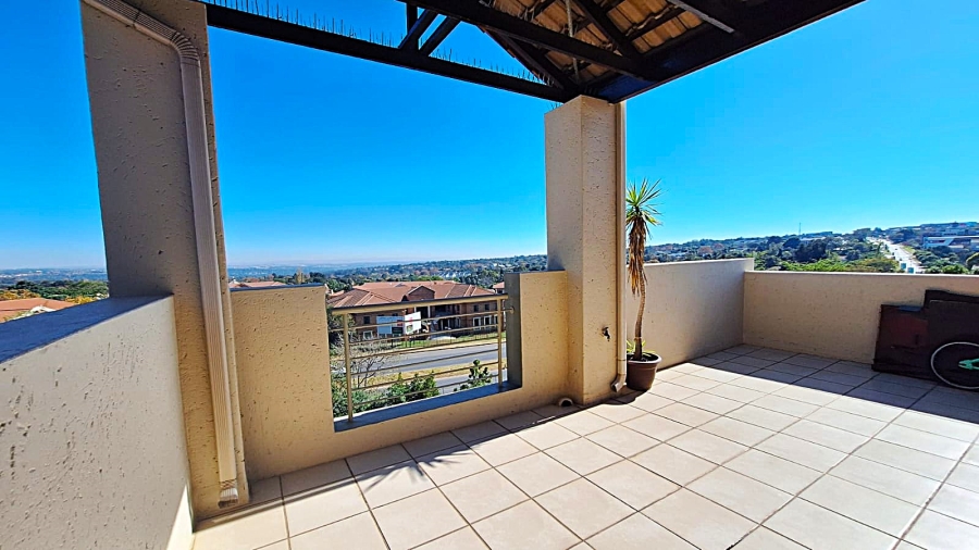 To Let 2 Bedroom Property for Rent in Bryanston Gauteng
