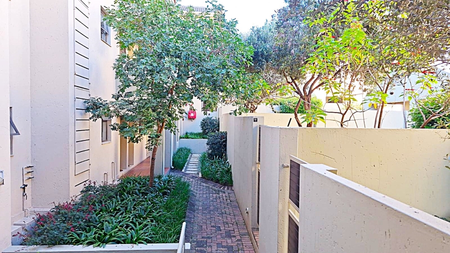 To Let 2 Bedroom Property for Rent in Bryanston Gauteng