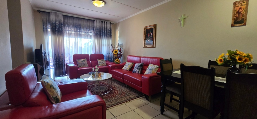 3 Bedroom Property for Sale in Oakdene Gauteng