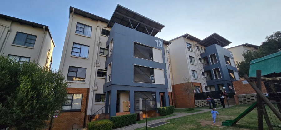 3 Bedroom Property for Sale in Oakdene Gauteng