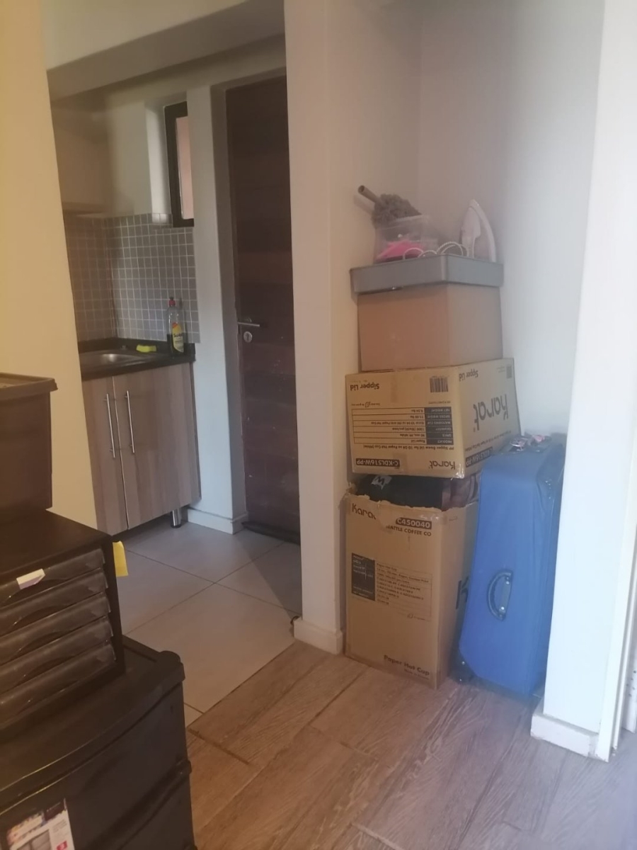 To Let 1 Bedroom Property for Rent in Isandovale Gauteng