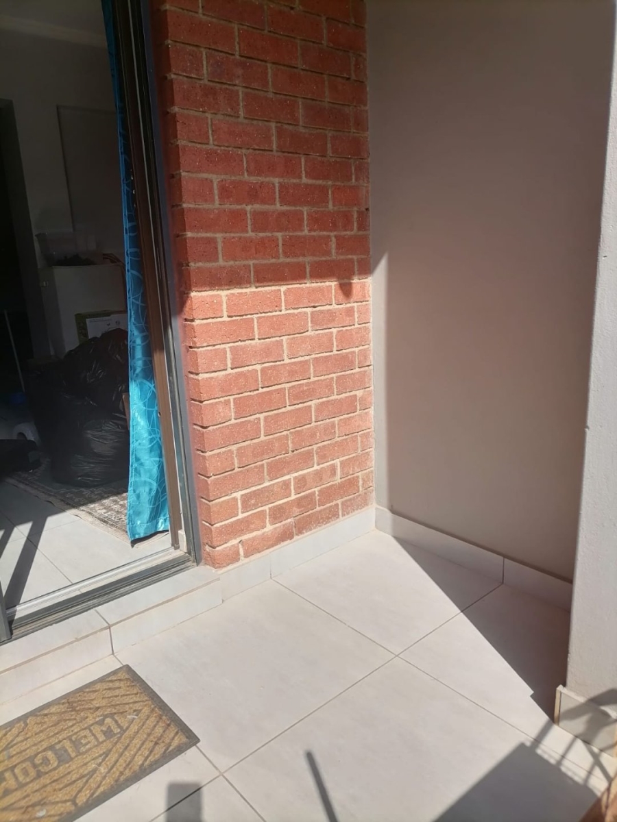 To Let 1 Bedroom Property for Rent in Isandovale Gauteng