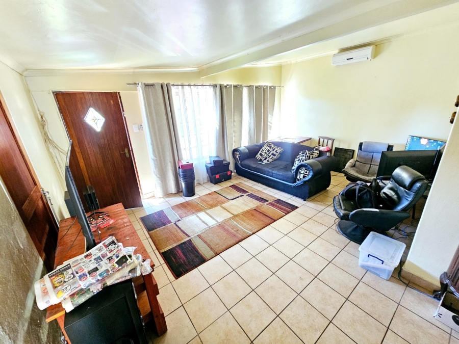 To Let 2 Bedroom Property for Rent in Lyttelton Manor Gauteng