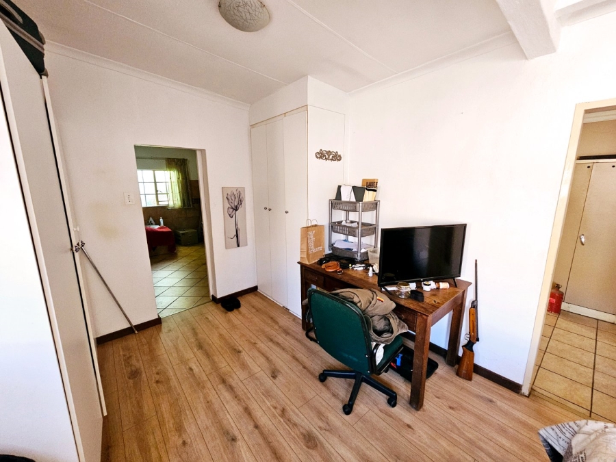 To Let 2 Bedroom Property for Rent in Lyttelton Manor Gauteng