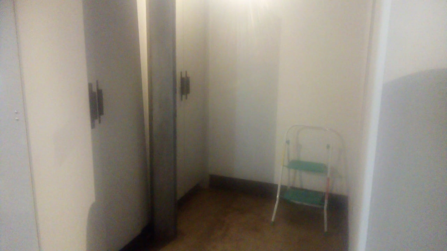 1 Bedroom Property for Sale in Jeppestown Gauteng