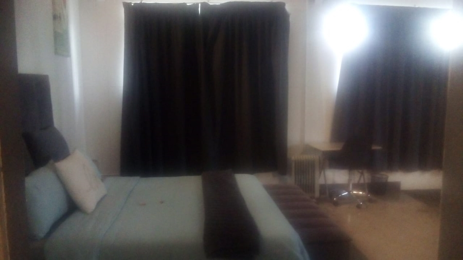 1 Bedroom Property for Sale in Jeppestown Gauteng