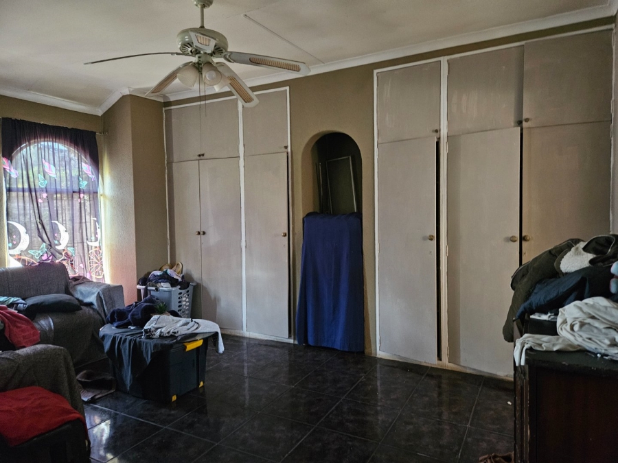 3 Bedroom Property for Sale in Crystal Park Gauteng
