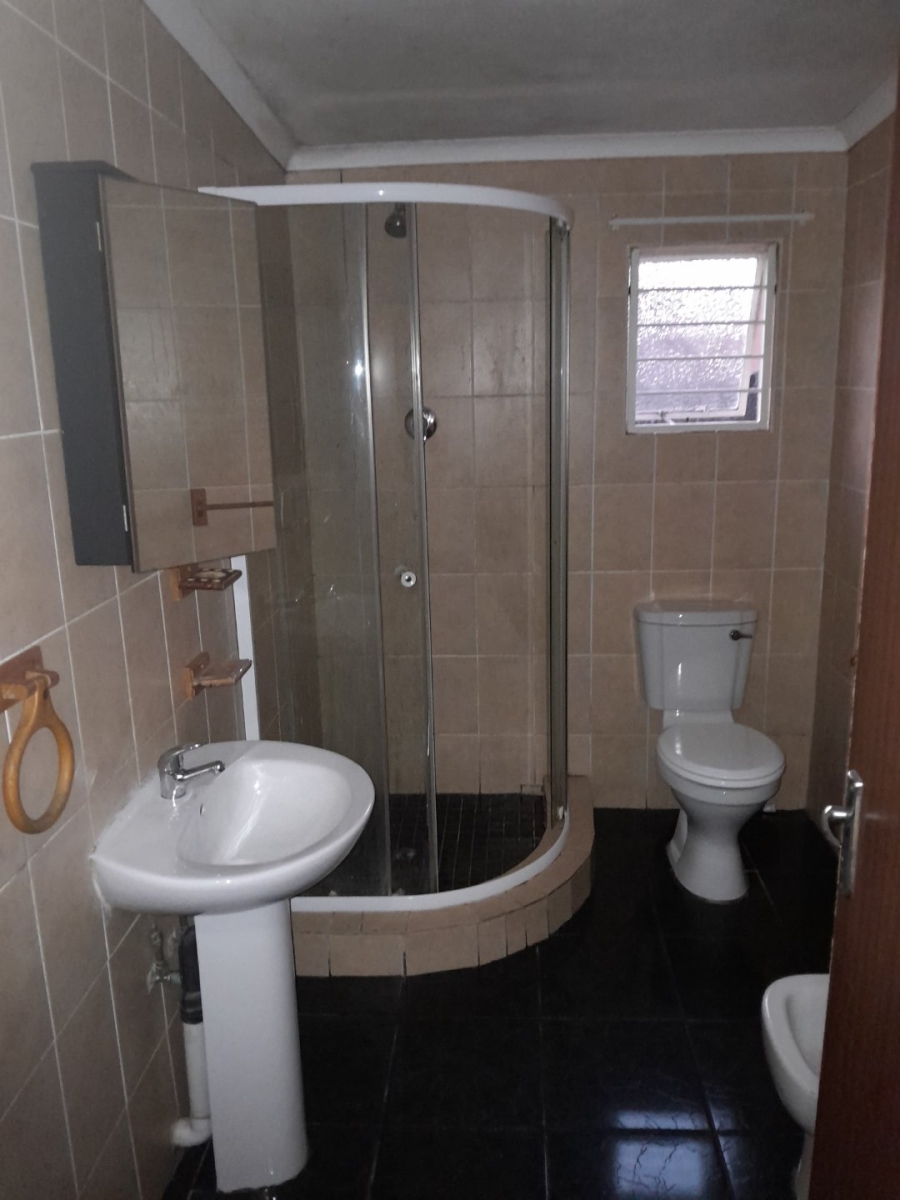 3 Bedroom Property for Sale in Crystal Park Gauteng