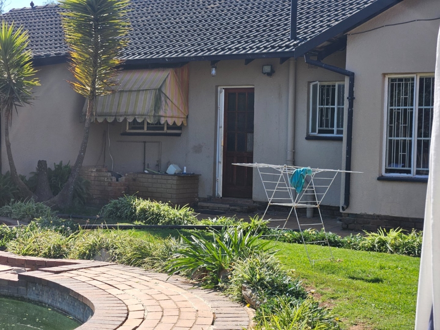 3 Bedroom Property for Sale in Crystal Park Gauteng