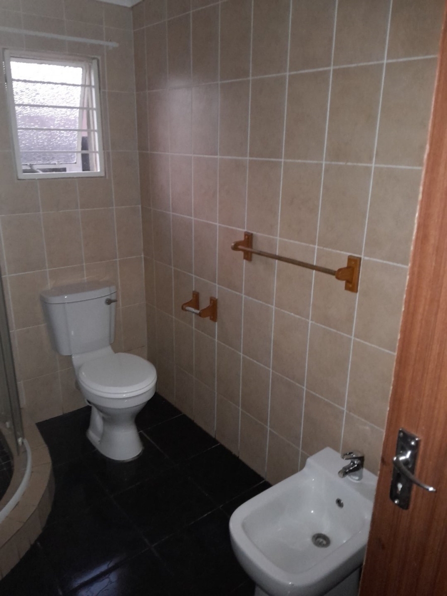 3 Bedroom Property for Sale in Crystal Park Gauteng
