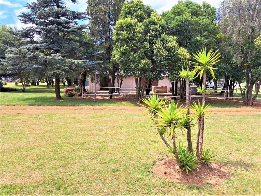 5 Bedroom Property for Sale in De Deur Gauteng