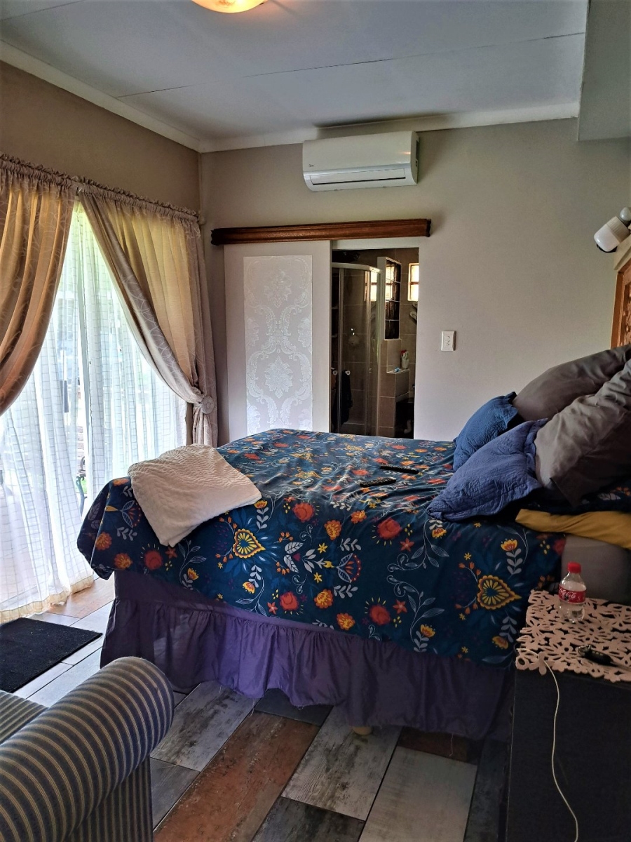 5 Bedroom Property for Sale in De Deur Gauteng