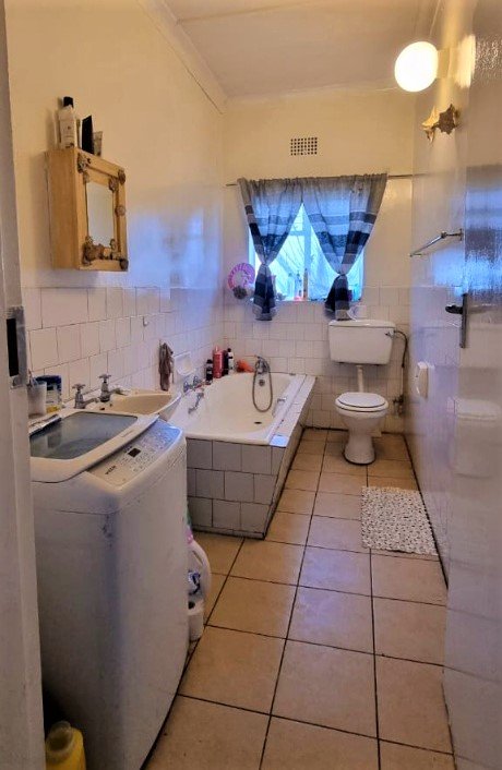5 Bedroom Property for Sale in De Deur Gauteng