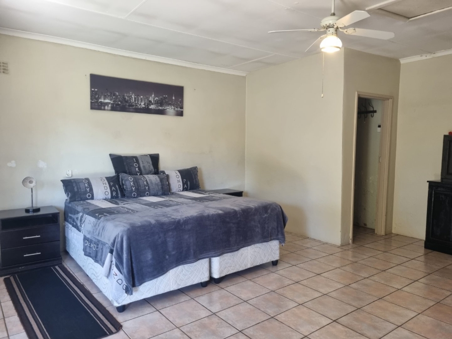 5 Bedroom Property for Sale in Vanderbijlpark SW 5 Gauteng