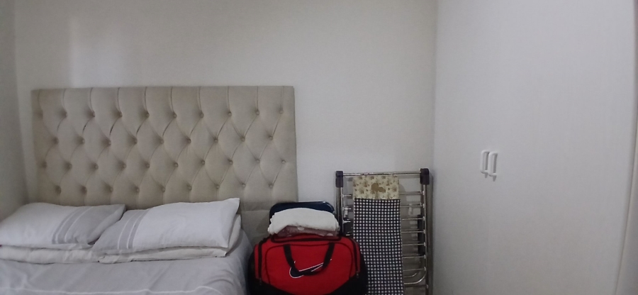 To Let 3 Bedroom Property for Rent in Heuwelsig Estate Gauteng