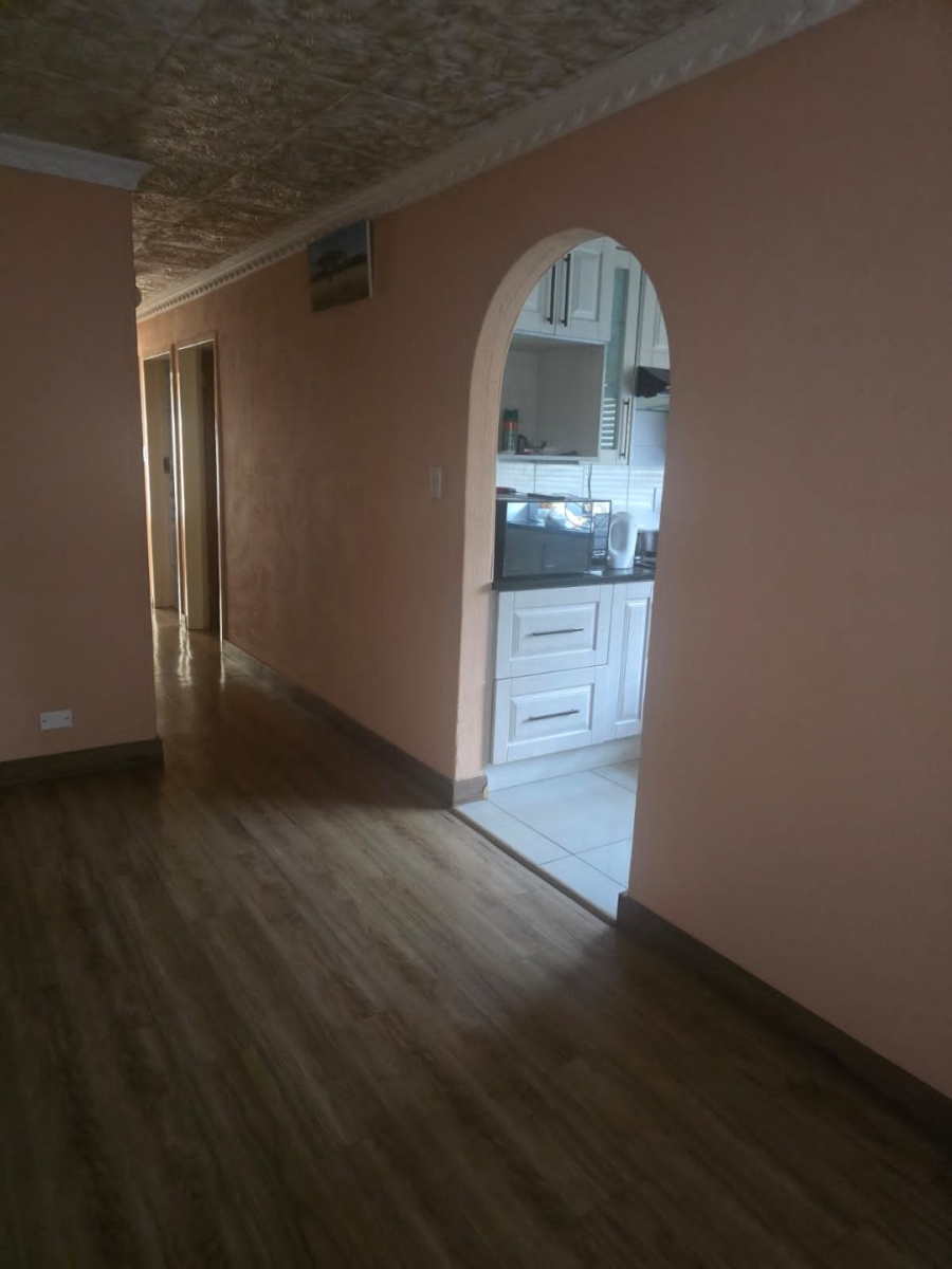 To Let 3 Bedroom Property for Rent in Daveyton Gauteng