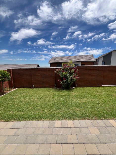 3 Bedroom Property for Sale in Rooihuiskraal Gauteng