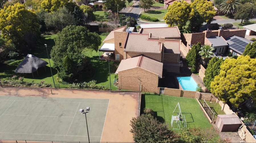 5 Bedroom Property for Sale in Vanderbijlpark SE 3 Gauteng
