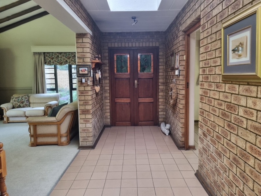 5 Bedroom Property for Sale in Vanderbijlpark SE 3 Gauteng