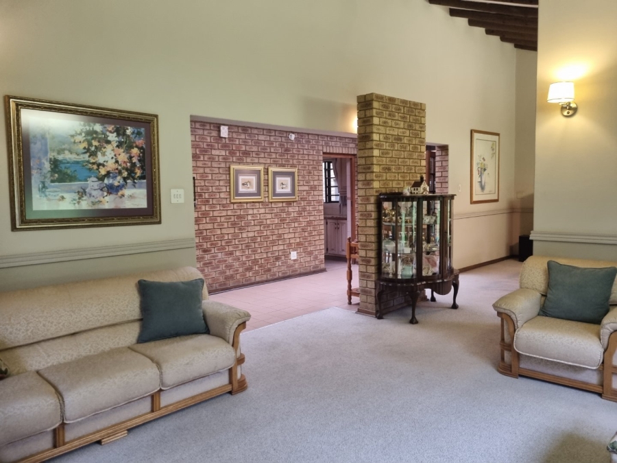 5 Bedroom Property for Sale in Vanderbijlpark SE 3 Gauteng