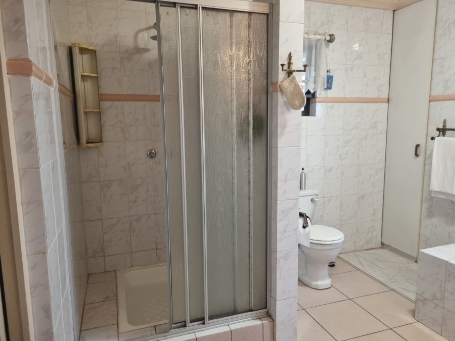 5 Bedroom Property for Sale in Vanderbijlpark SE 3 Gauteng